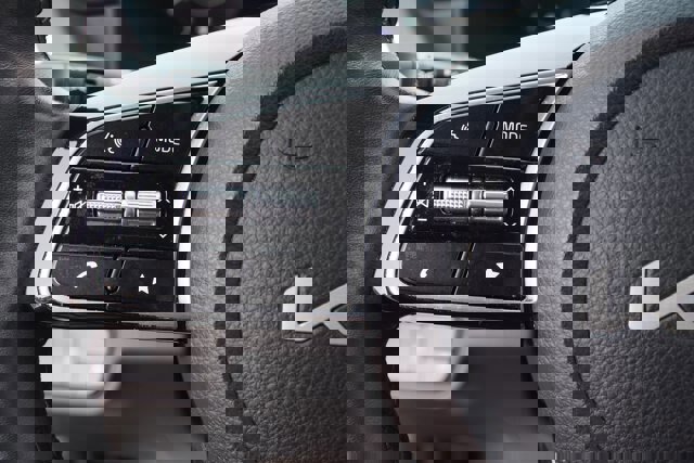 Used 2024 Kia Seltos EX image 22