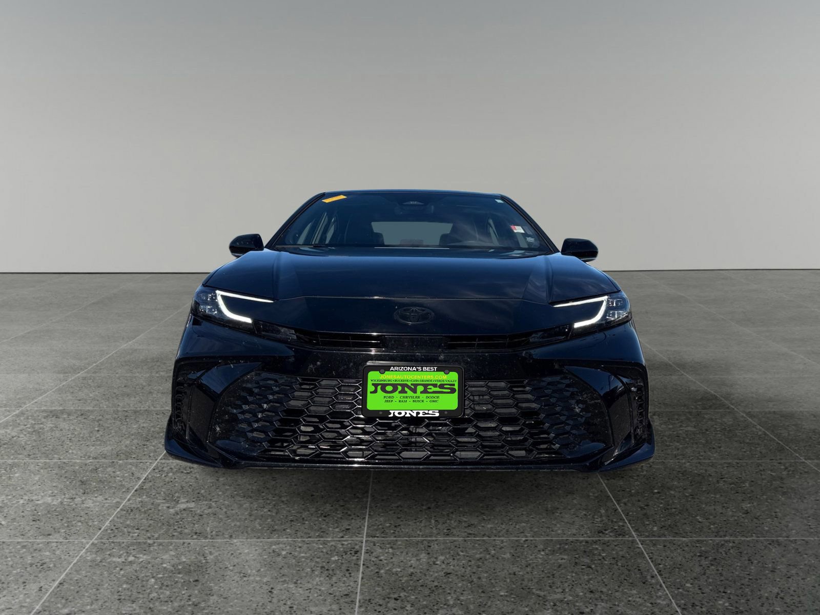 Used 2025 Toyota Camry XSE w/ Premium Package image 8