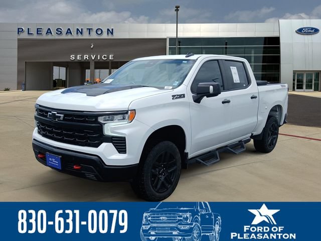 Used 2024 Chevrolet Silverado 1500 LT Trail Boss w/ Convenience Package II AWD/4WD image 1