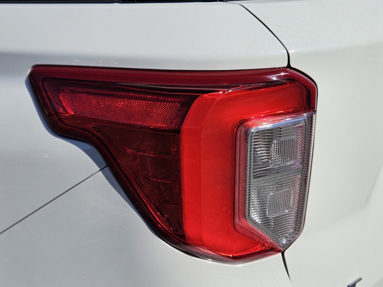 Certified 2023 Ford Explorer XLT image 10