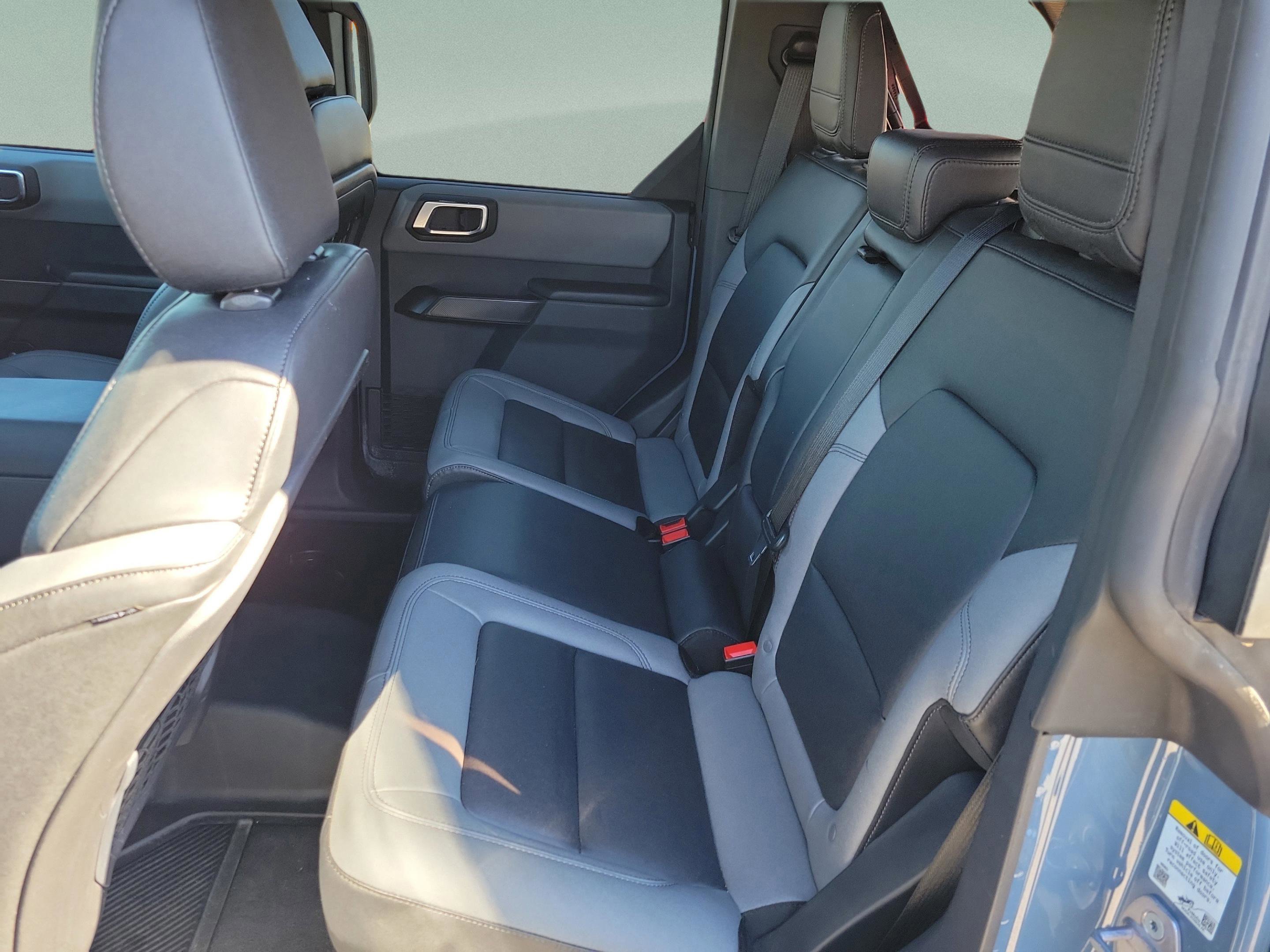 Certified 2024 Ford Bronco Black Diamond image 22