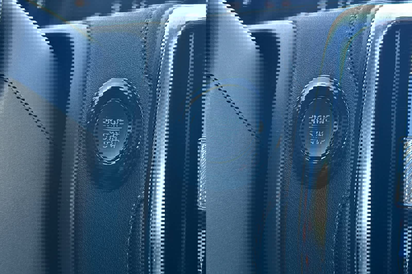 Certified 2025 Ford Expedition Platinum image 24