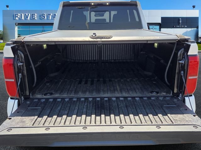 Used 2024 Toyota Tacoma SR5 w/ SR5 Upgrade Package image 7