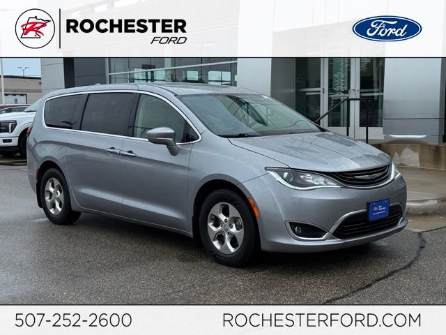 Used 2019 Chrysler Pacifica Touring Plus FWD video 1