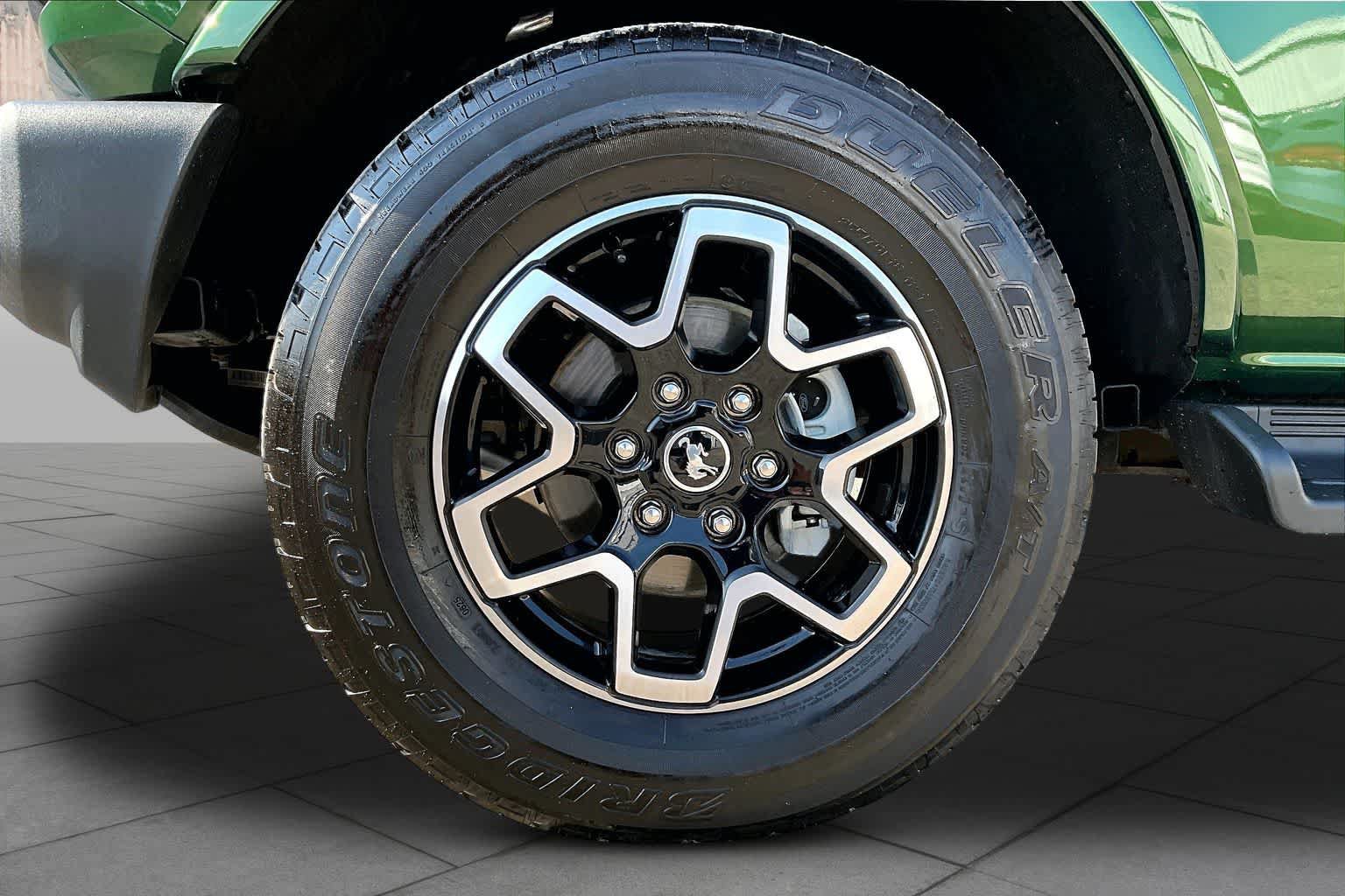 Certified 2025 Ford Bronco Outer Banks AWD/4WD image 11