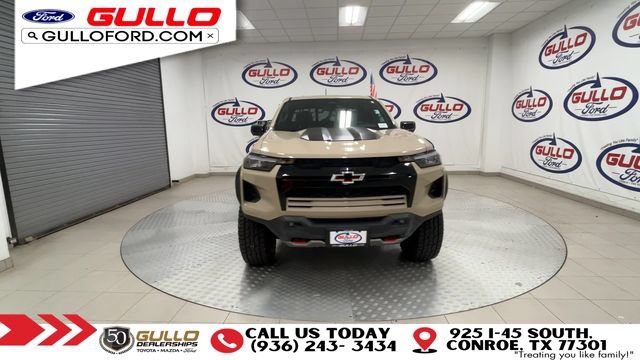 Used 2024 Chevrolet Colorado ZR2 w/ ZR2 Convenience Package III AWD/4WD image 3
