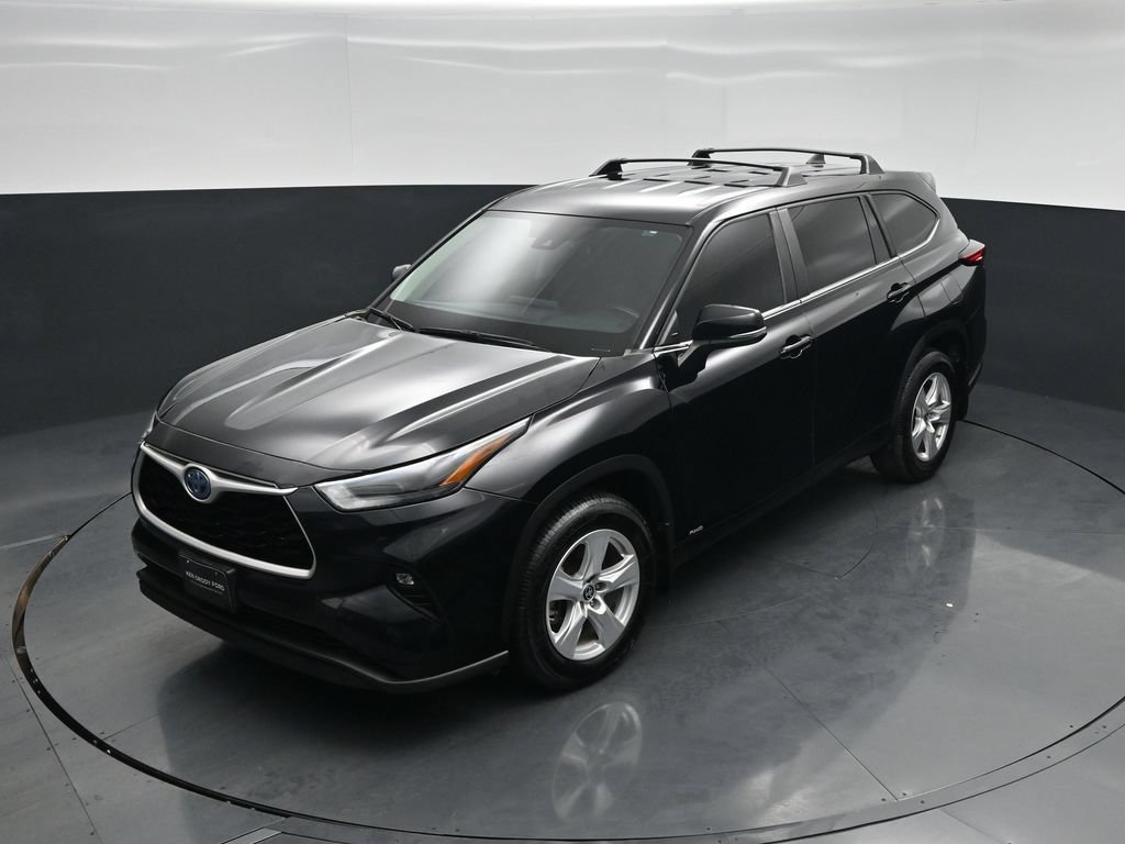 Used 2023 Toyota Highlander LE AWD/4WD image 36