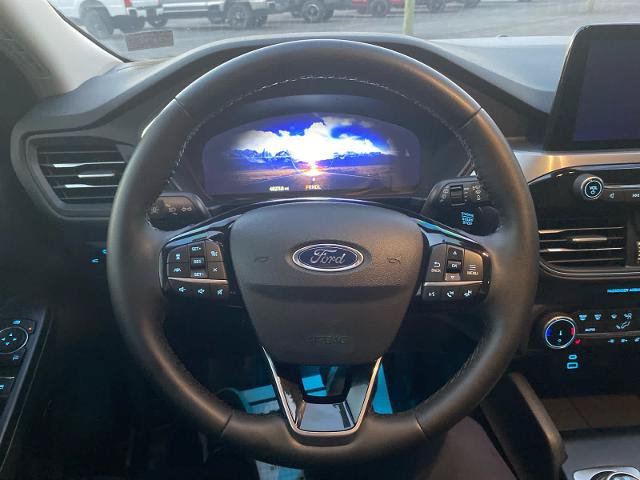 Certified 2022 Ford Escape Titanium AWD/4WD image 20