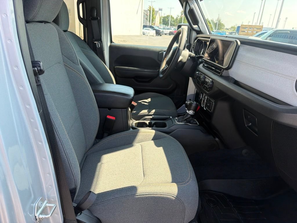 Used 2024 Jeep Wrangler Unlimited w/ Convenience Group AWD/4WD image 42