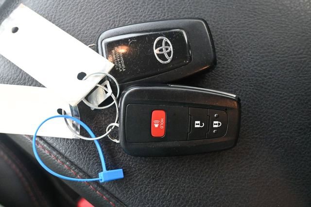 Used 2023 Toyota 4Runner TRD Off-Road Premium w/ Off Road Premium Plus Package AWD/4WD image 17
