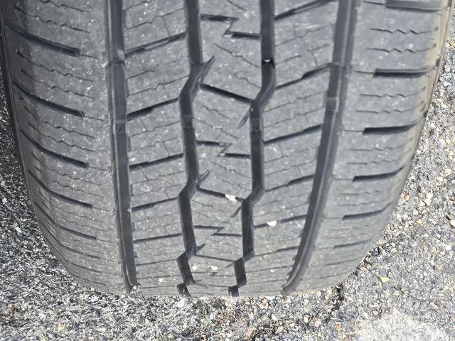 Used 2021 GMC Yukon XL Denali w/ Denali Ultimate Package AWD/4WD image 11