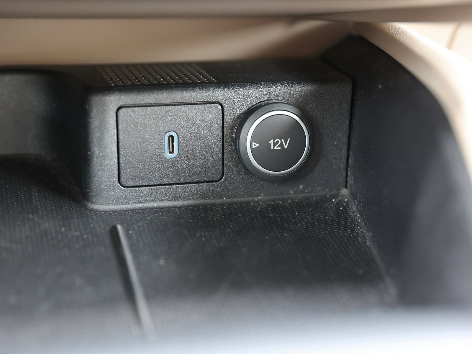 Certified 2020 Ford Escape SEL AWD/4WD image 28