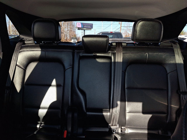 Certified 2022 Ford Escape Titanium w/ Class II Trailer Tow Package image 18