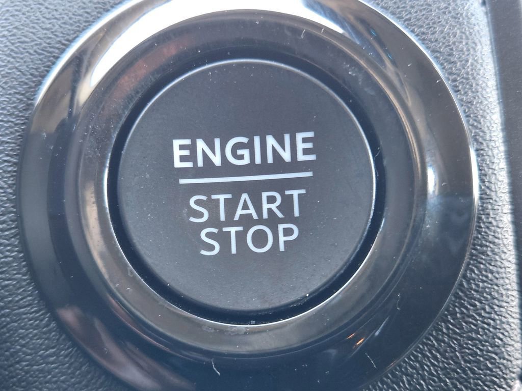 Certified 2025 Ford Expedition Platinum w/ Driver's Package image 32