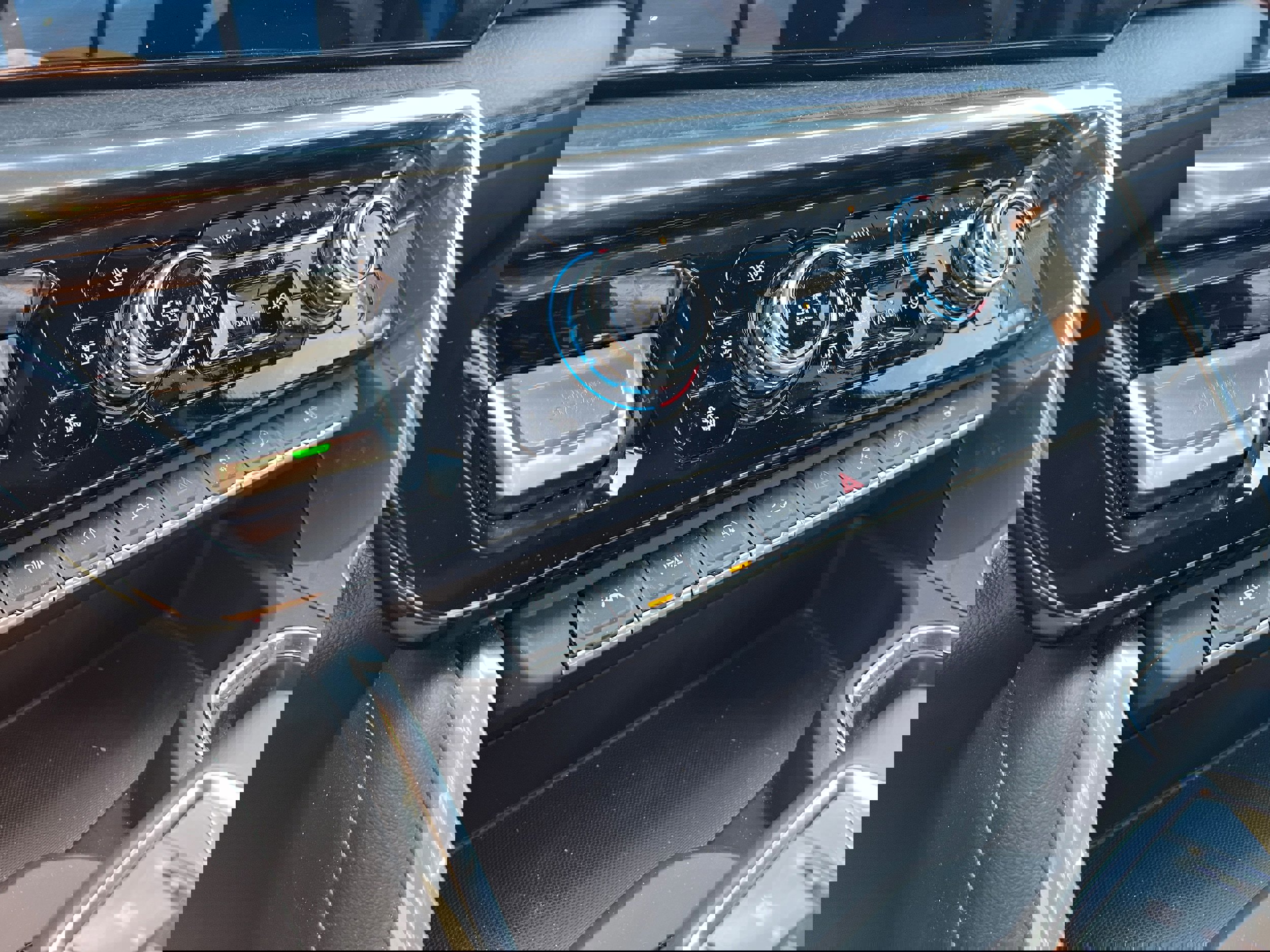 Used 2022 GMC Sierra 1500 Denali AWD/4WD image 19