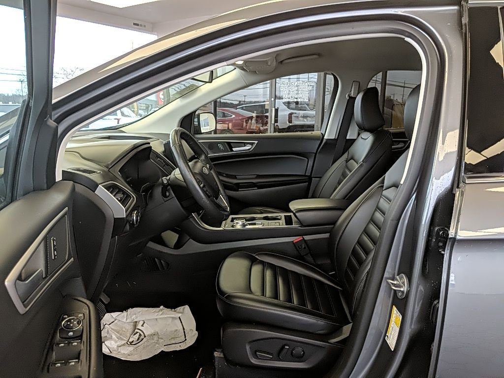 Certified 2024 Ford Edge SEL w/ Convenience Package image 13