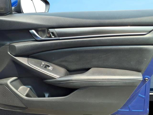 Used 2019 Honda Accord Sport image 11