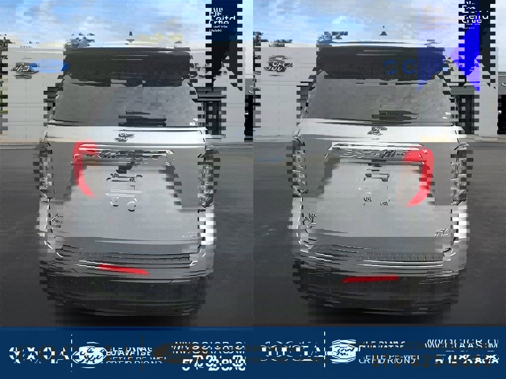 Certified 2022 Ford Explorer XLT image 4