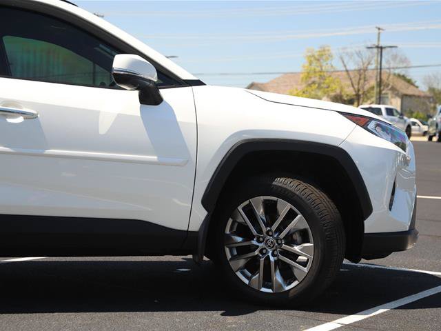 Used 2021 Toyota RAV4 Limited AWD/4WD image 5