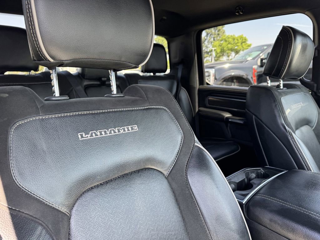 Used 2024 RAM 1500 Laramie AWD/4WD image 9