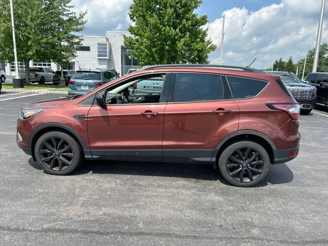 Certified 2018 Ford Escape SE w/ SE Sport Appearance Package AWD/4WD image 6