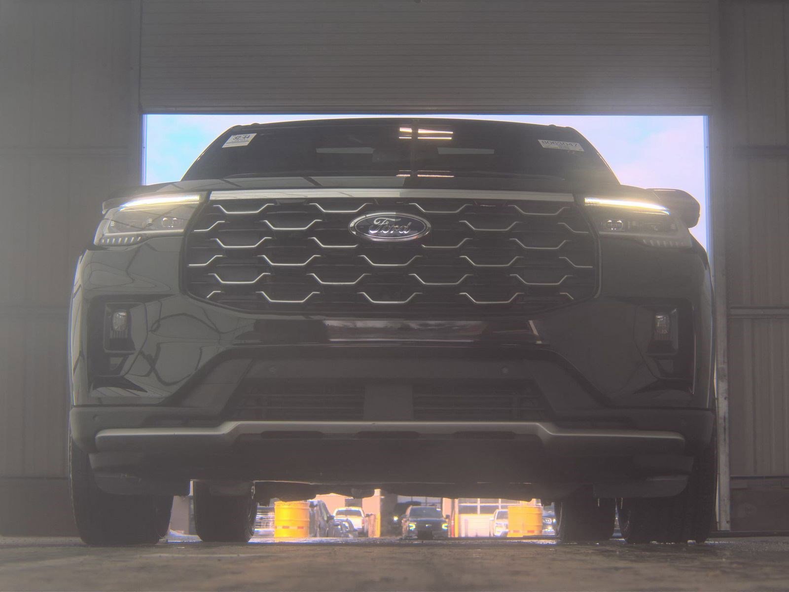 Certified 2025 Ford Explorer Platinum image 8