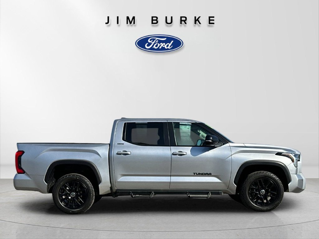 Used 2024 Toyota Tundra Limited AWD/4WD image 6