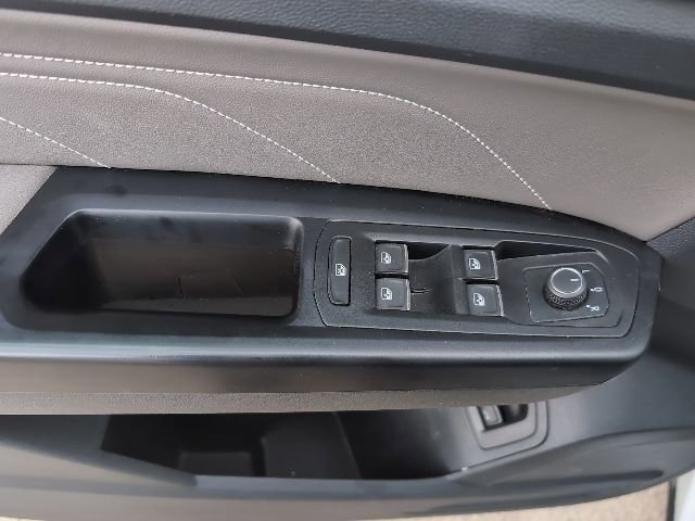 Used 2021 Volkswagen Atlas Cross Sport SEL R-Line image 8