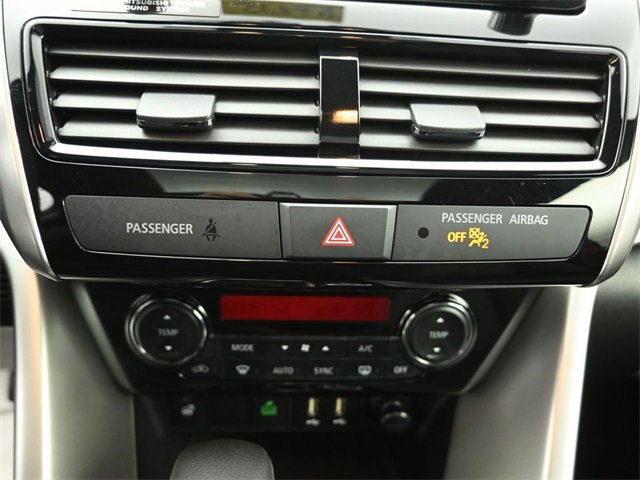 Used 2023 Mitsubishi Eclipse Cross SEL image 32