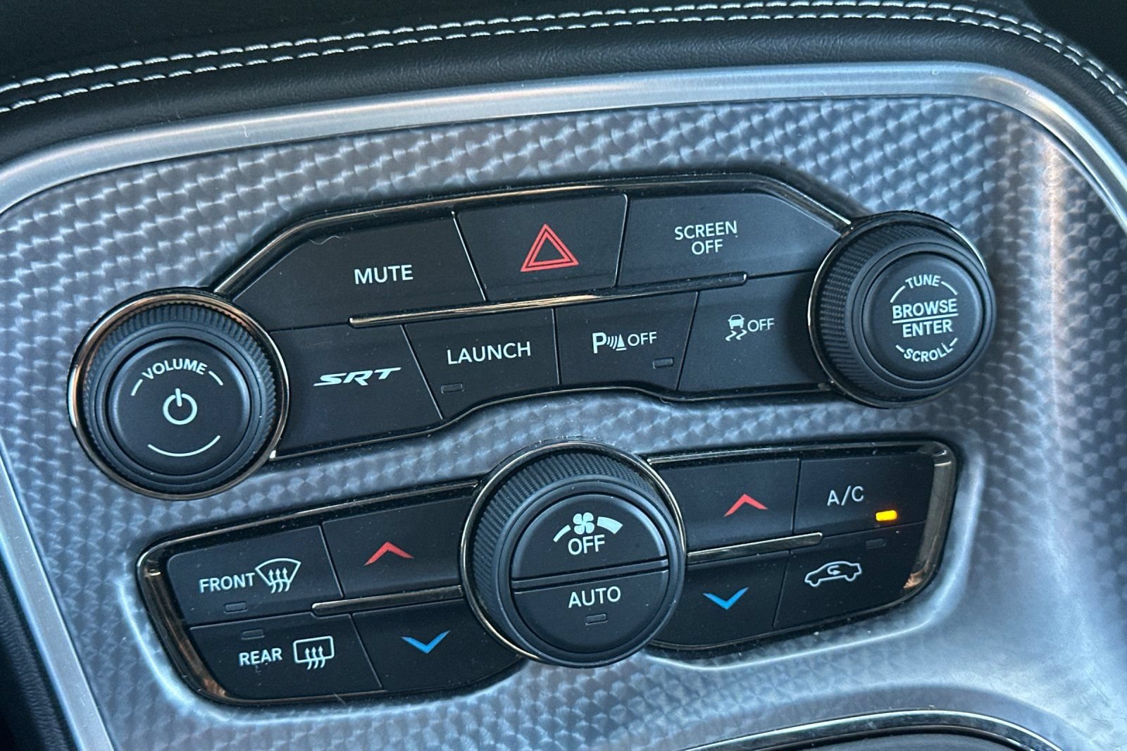 Used 2018 Dodge Challenger SRT Hellcat RWD image 30
