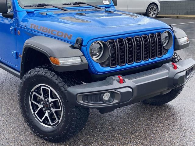 Used 2024 Jeep Wrangler Rubicon w/ Technology Group AWD/4WD image 10