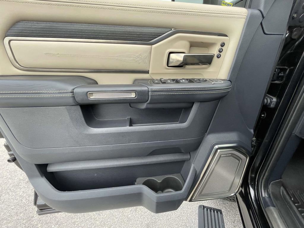 Used 2023 RAM 2500 Limited image 18