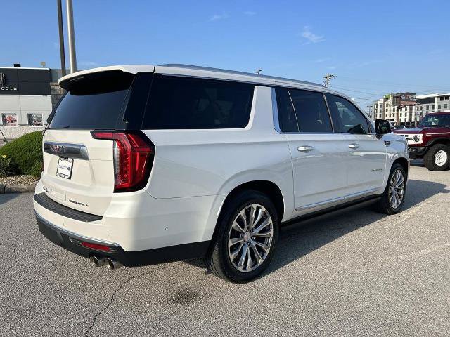 Used 2023 GMC Yukon XL Denali w/ Denali Reserve Package AWD/4WD image 4