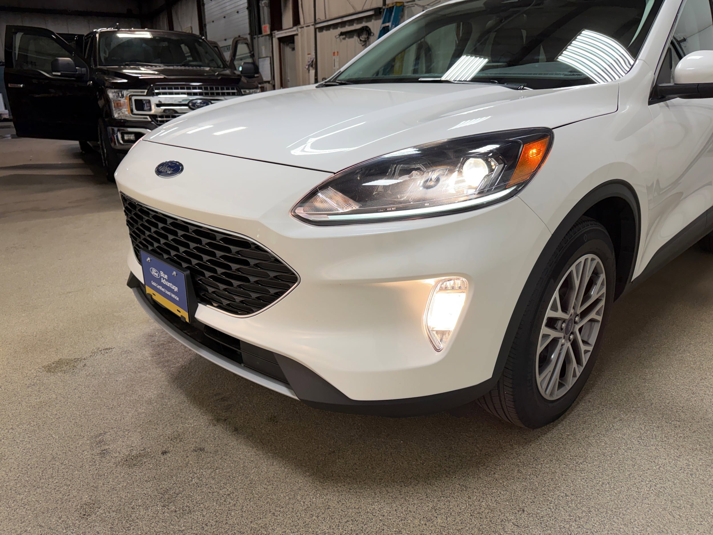 Certified 2022 Ford Escape SEL w/ Technology Package AWD/4WD image 28