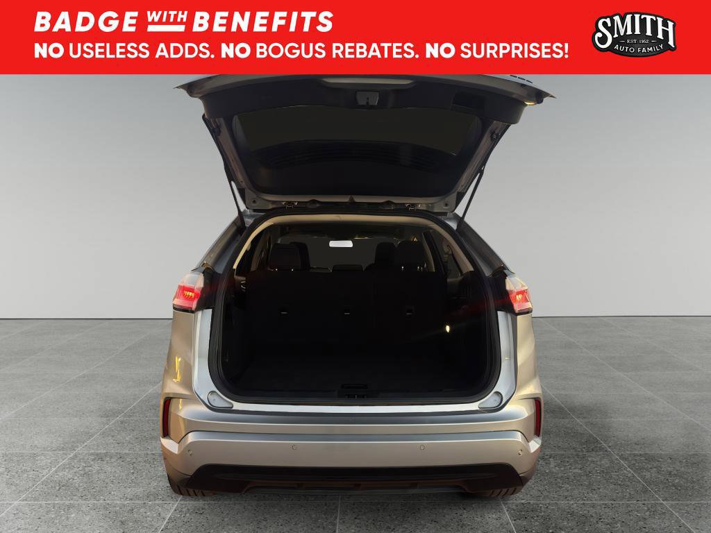 Certified 2023 Ford Edge SE w/ Black Appearance Package image 10