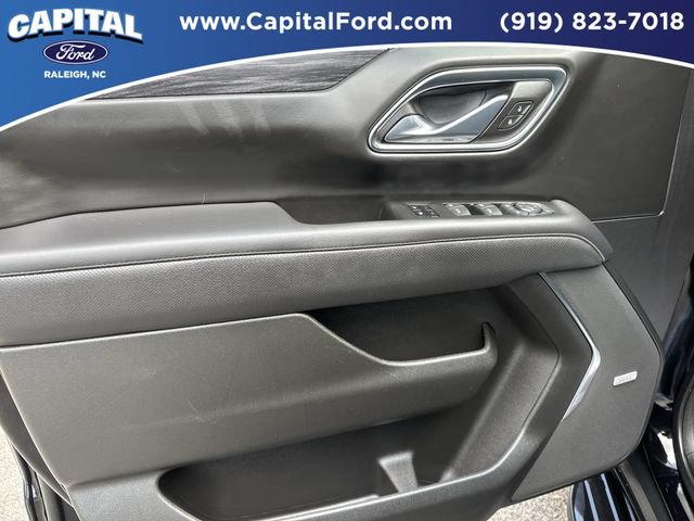 Used 2023 GMC Yukon XL SLT w/ SLT Premium Package AWD/4WD image 20