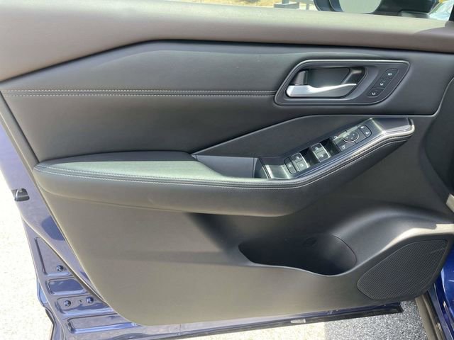 Used 2023 Nissan Rogue SL w/ SL Premium Package FWD image 17