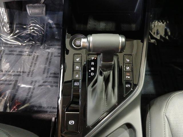 Used 2023 Kia Niro SX image 16