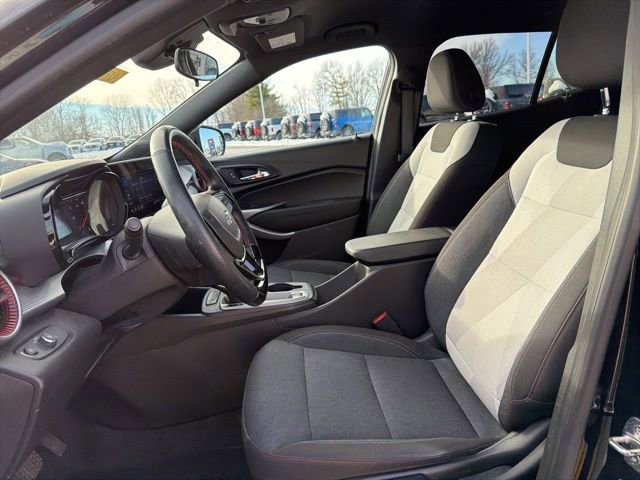 Used 2024 Chevrolet Trax RS image 17