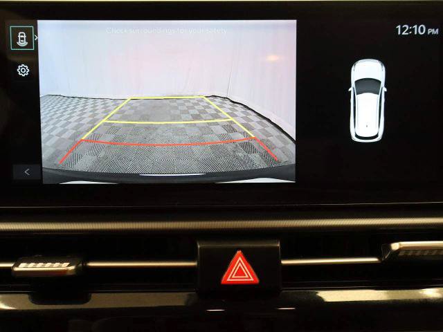 Used 2026 Kia Sportage EX FWD image 11