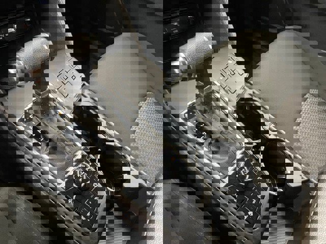 Used 2024 Kia Sportage LX image 8