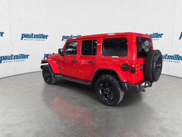 Used 2021 Jeep Wrangler Unlimited Sahara AWD/4WD image 12