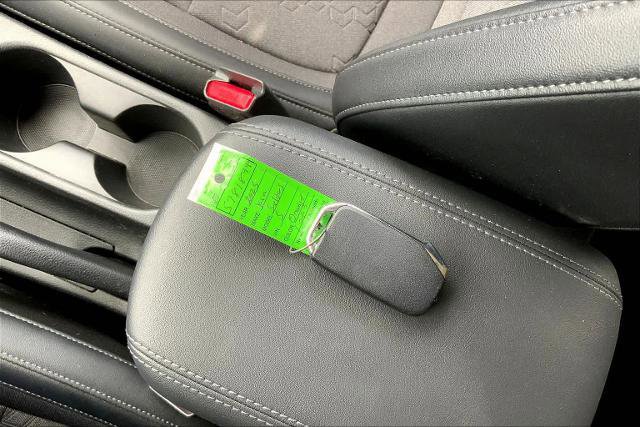 Used 2025 Kia Seltos S image 14