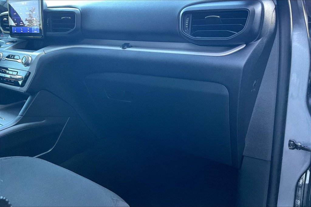 Certified 2023 Ford Explorer XLT RWD image 26