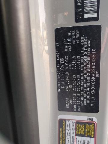 Used 2025 Kia Carnival EX FWD image 29