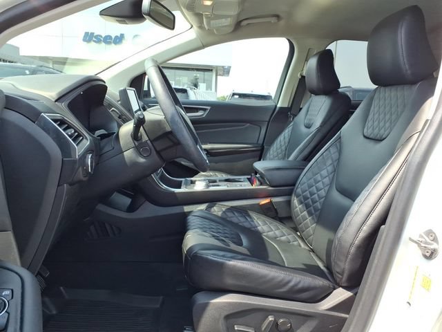 Certified 2024 Ford Edge Titanium w/ Equipment Group 301A AWD/4WD image 18