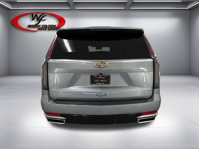Used 2024 Cadillac Escalade Luxury RWD image 7