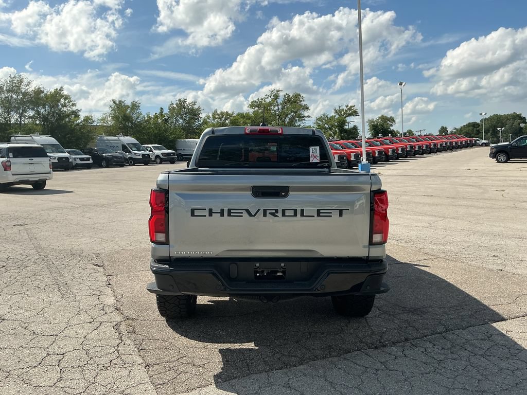 Used 2024 Chevrolet Colorado Z71 w/ Z71 Convenience Package 2 AWD/4WD image 4