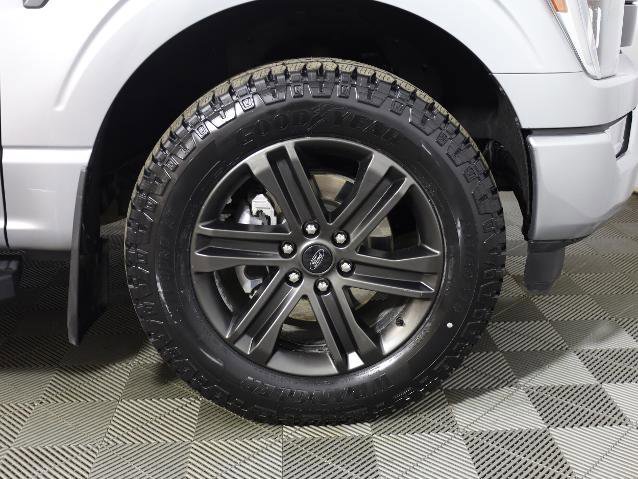 Certified 2021 Ford F150 Lariat w/ Equipment Group 502A High image 28