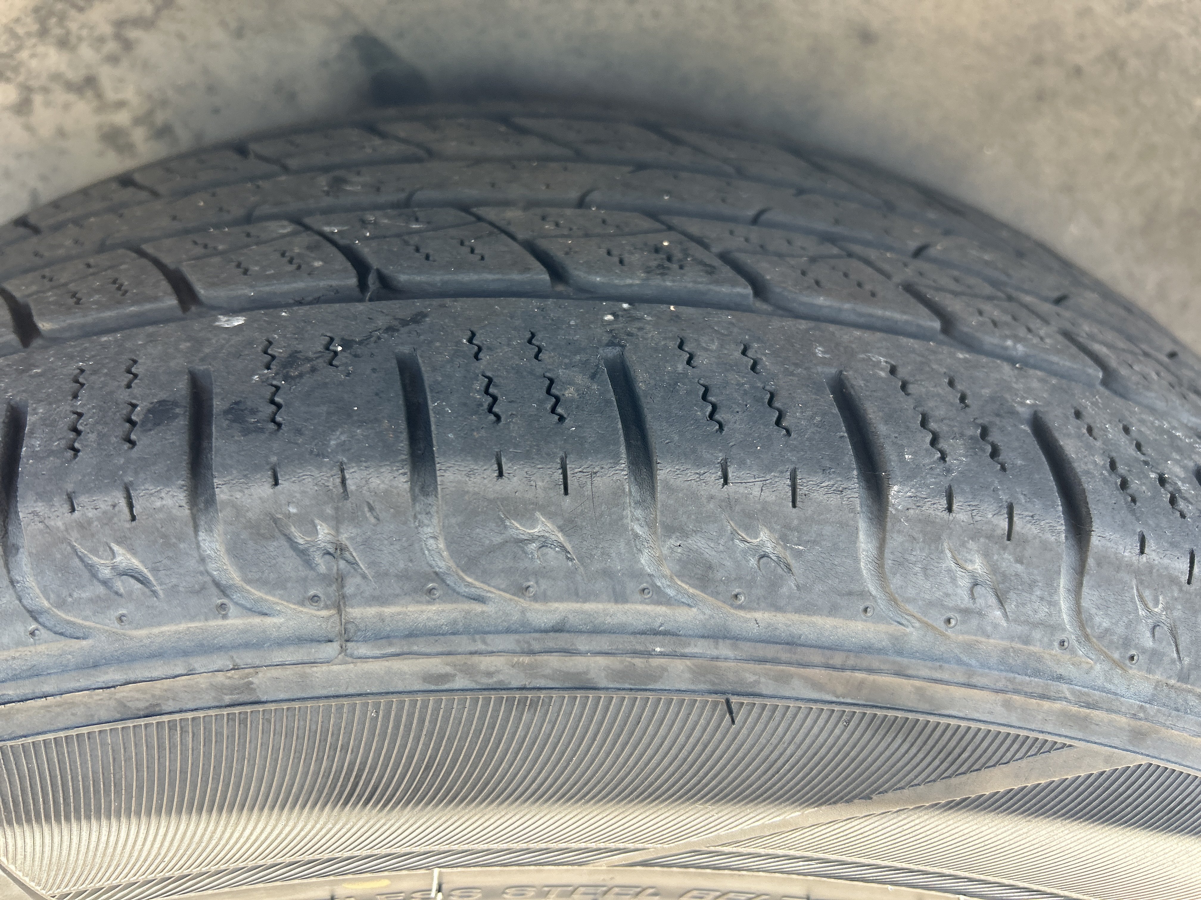 Used 2023 Chrysler Pacifica Touring-L FWD image 25
